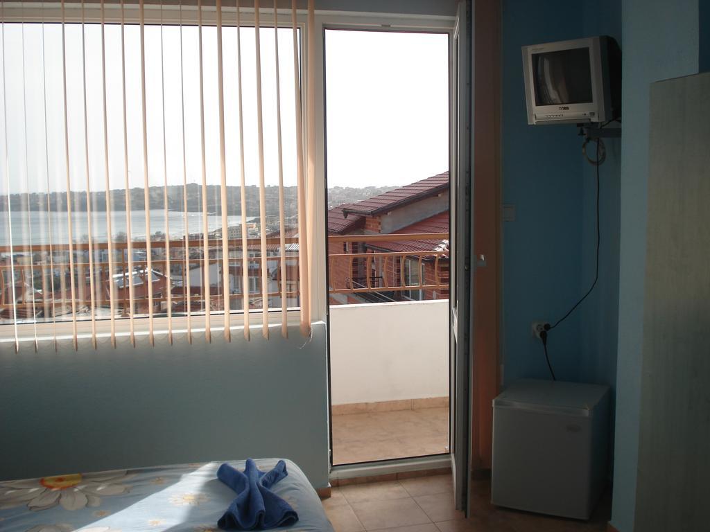 Guest House Pepina Sozopol Exterior photo